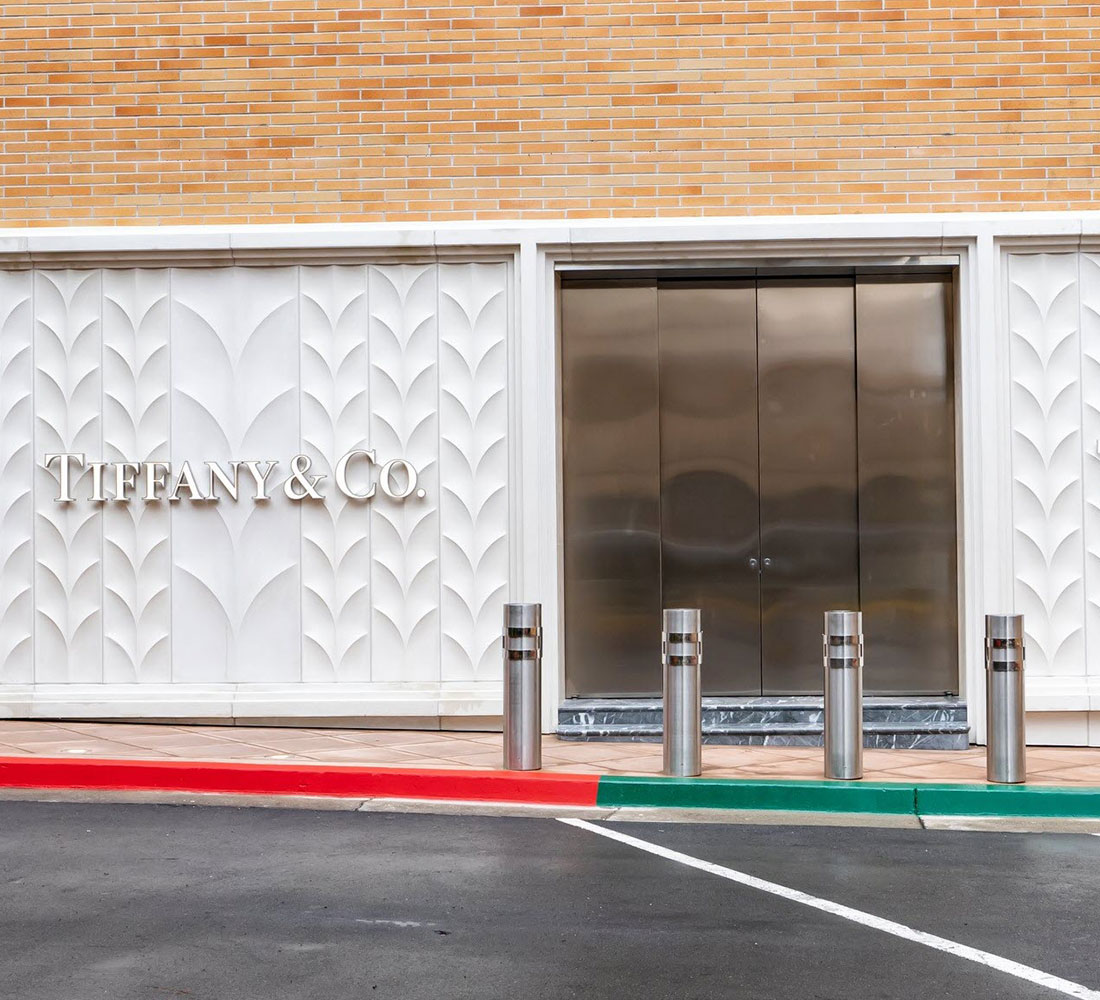 Mirror Polished Accent on Brushed Stainless Bollards